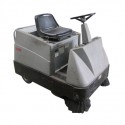 American Lincoln sweeper and scrubber dryer